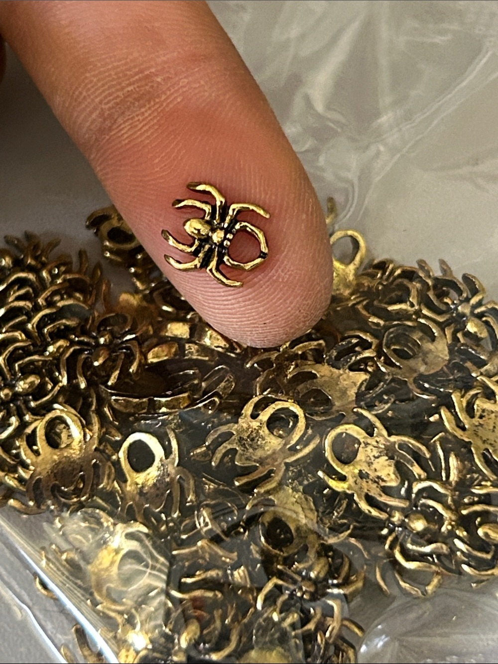 100 Gold Spider Charm for nails